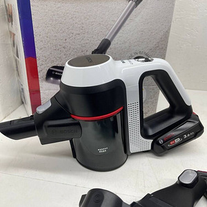 LOT! Bosch Unlimited 7, must - Juhtmevaba varstolmuimeja (3 foto / 10)