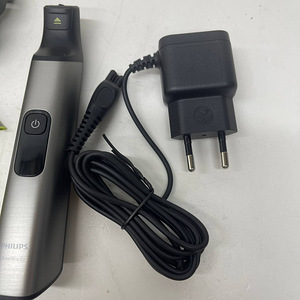Триммер Philips OneBlade Pro 360 QP6551 (8 фото из 10)