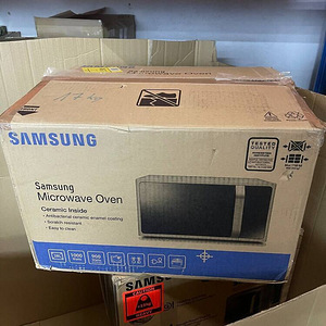 LOT! Samsung MG2BF303TCS Mikrolaineahi 28l (2 foto / 10)