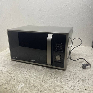 LOT! Samsung MG2BF303TCS Mikrolaineahi 28l (4 foto / 10)