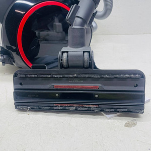 МНОГО! Безмешковый пылесос Miele Boost CX1 AirClean (10 фото из 10)