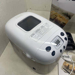 Imetec Zero-Glu Pro, хлебопечка 920Вт (4 фото из 10)
