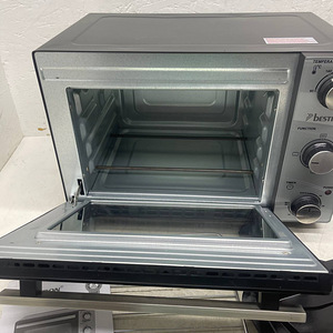 Мини-духовка Bestron AOV20 20л 1300Вт (8 фото из 10)
