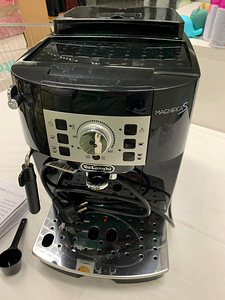 LOT! Kohvimasin DELONGHI ECAM22.110B 1450 W 15 Bar (10 foto / 10)