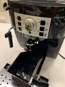 LOT! Kohvimasin DELONGHI ECAM22.110B 1450 W 15 Bar (10 foto / 10)