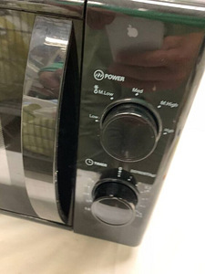 LOT! Tower T24034BLK 20L mikrolaineahi 700 W (7 foto / 10)