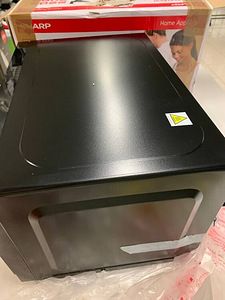 LOT! UUS Sharp R642BKW Mikrolaineahi 20 L, 800 W (6 foto / 10)