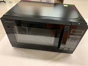 LOT! UUS Sharp R642BKW Mikrolaineahi 20 L, 800 W (8 foto / 10)
