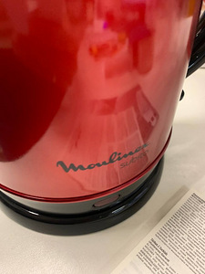 Moulinex Subito veekeetja 1,7 l 2400 W Punane DEFEKT! (3 foto / 8)