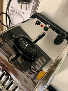 LOT! UUS Röster Russell Hobbs 23310 1670W (2 foto / 7)