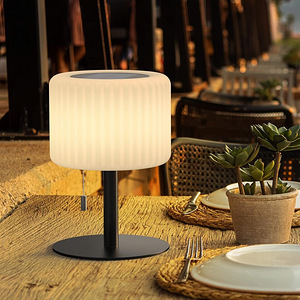 LOT!UU SIroo L7 LED päikeseenergial töötav juhtmeta laualamp (3 foto / 6)