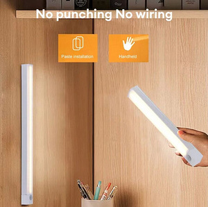 LED-lamp liikumisanduriga Karrnite, 30 cm, valge valgus (4 foto / 5)