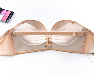 Uus ilus rinnahoidja, push-up, 70A / B (2 foto / 3)