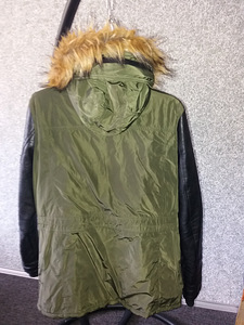 Talvejope GUESS XXL (1 foto / 3)