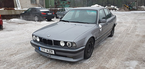 BMW E34 + v8 (1 фото из 5)