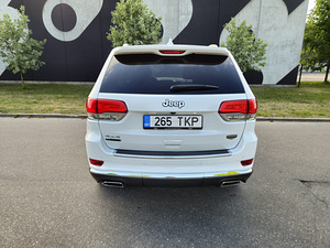 Jeep Grand Cherokee (2 foto / 9)