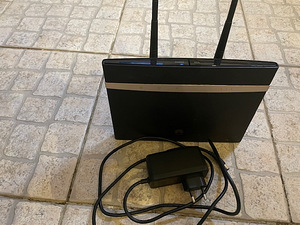 Huawei B525; 4G LTE Modem WiFi Ruuter 2,4/5GHz (2 foto / 4)