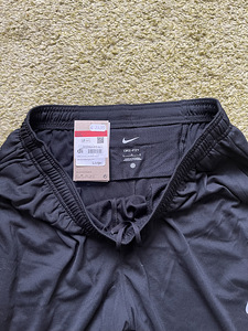Meeste spordipüksid Nike, L , uus (4 foto / 7)