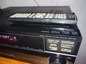 Pioneer VSX-820 (2 foto / 3)