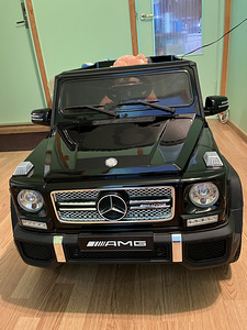 Laste auto Mercedes G65 AMG must (1 foto / 8)