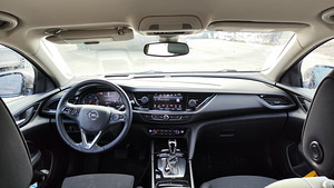 Opel Insignia Grand Sport 2018 (9 foto / 13)