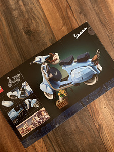 Lego Vespa 125 (2 foto / 4)