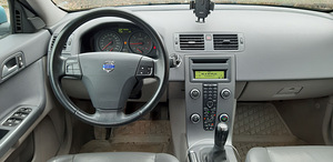Volvo V50 Momentum 2.0 TD (12 foto / 13)