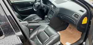 Volvo s60 (9 фото из 9)