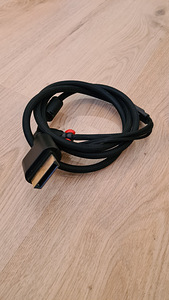 Xbox 360 lisad (VGA kaabel, adapter, peakomplekt, headset) (4 foto / 10)