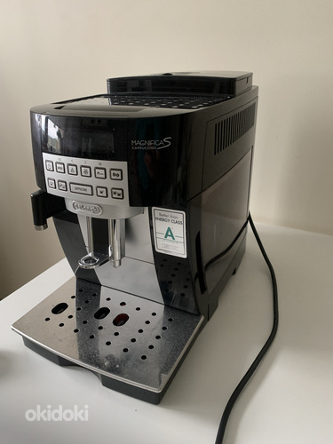 Кофемашина DeLonghi Magnifica S cappuccino