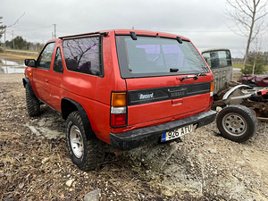 Müüa 2 nissanit (1 foto / 12)