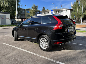 Volvo XC60 INSCRIPTION (5 foto / 9)
