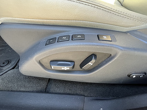 Volvo XC60 INSCRIPTION (7 foto / 9)