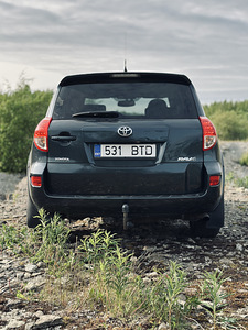 Toyota Rav4 2.2 d-cat (5 foto / 10)
