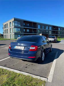 Skoda Octavia 1.2 77kW (5 foto / 14)