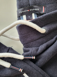 Tommy Hilfiger s (3 foto / 3)