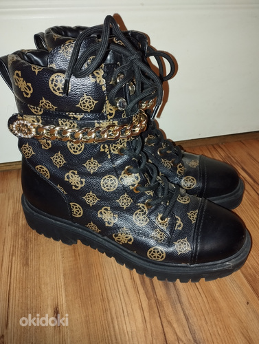 Guess saapad nr 39