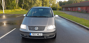 Volkswagen Sharan 1,9 TDI 85kw 2009 (3 foto / 9)