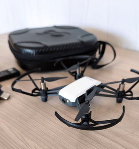 DJI Tello droon kaameraga (2 foto / 3)