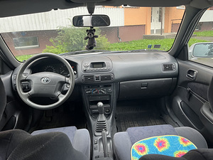Toyota Corolla (5 foto / 5)