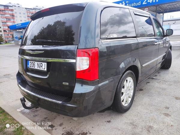 Chrysler Town and Country 3.6 LPG (фото #5)