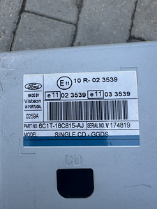 Автомагнитола Ford 6000 CD (3 фото из 4)