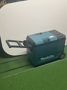 Makita CW004GZ, akuga külmik (5 foto / 6)