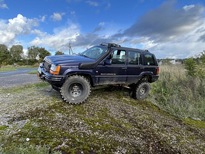 Jeep Grand Cherokee (4 foto / 12)