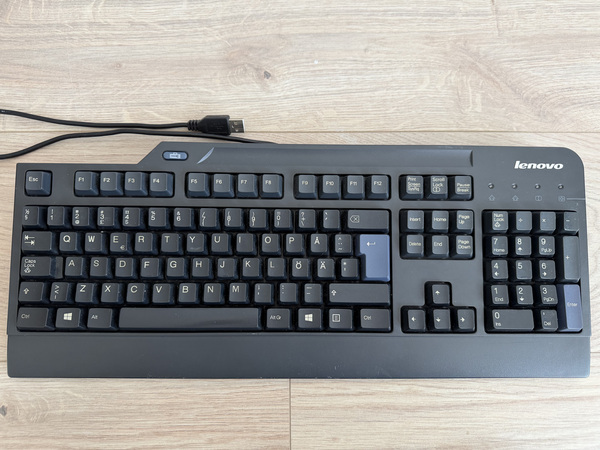 Lenovo klaviatuur kaardilugejaga