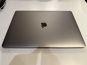 MacBook Pro 15” (2017), 16GB RAM / Apple SSD 251GB (2 foto / 4)