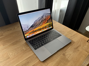 MacBook Pro (13-inch, 2017, Two Thunderbolt 3 ports) (7 foto / 10)
