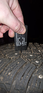 Naelrehvid 225/60/R18 Continental IceContact 2 (2 foto / 4)