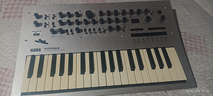 Korg minilogue (2 foto / 3)