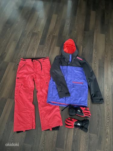 Лыжный комплект: куртка+штаны+перчатки+шапка+защита (фото #1)